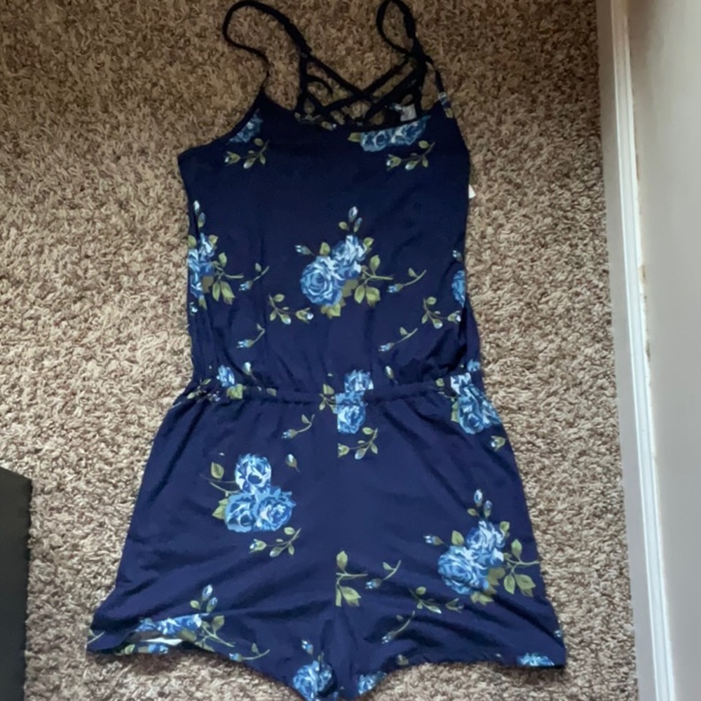 Medium navy blue floral romper from discovery!